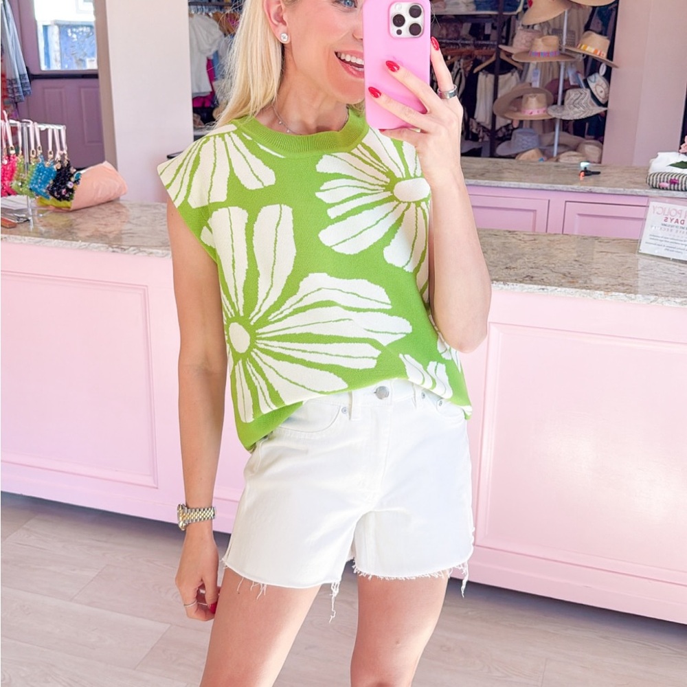 Entro Floral Lime Green Short Sleeve Knit Blouse Size Medium